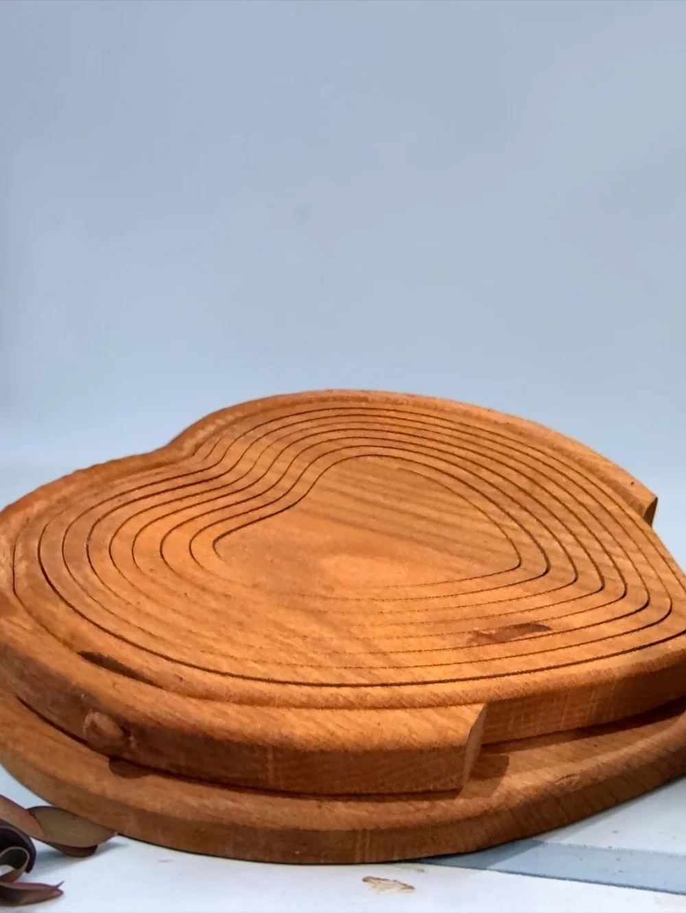 Vintage Heart-Shaped Nested Wood Basket Set with Handle – Mid-Century Decorative